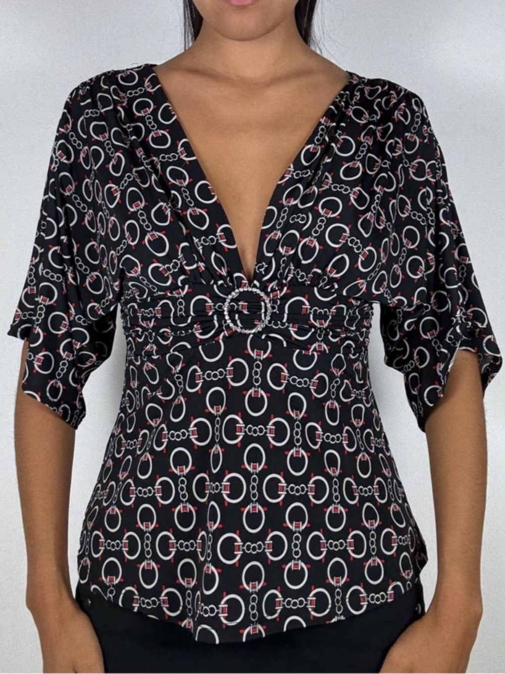 Y2k Black blouse with white and pink chain-link pattern
